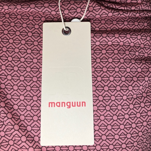 NWT Manguun Pink & Black Geometric Design Long Sleeve Top - Picture 4 of 7